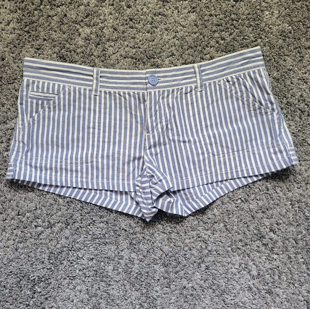 Size 5 Striped Blue and White Women’s Cotton Shorts